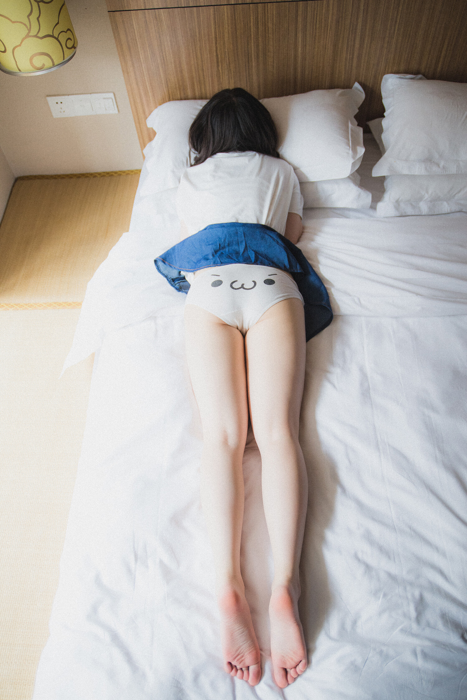 內(nèi)褲掉了