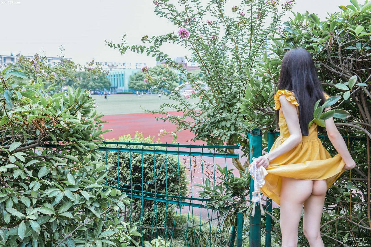 國產(chǎn)崛起之越來越多的妹子愛上了野外漏出