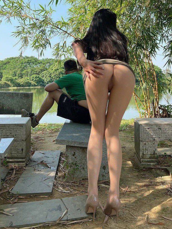 國產(chǎn)崛起之越來越多的妹子愛上了野外漏出