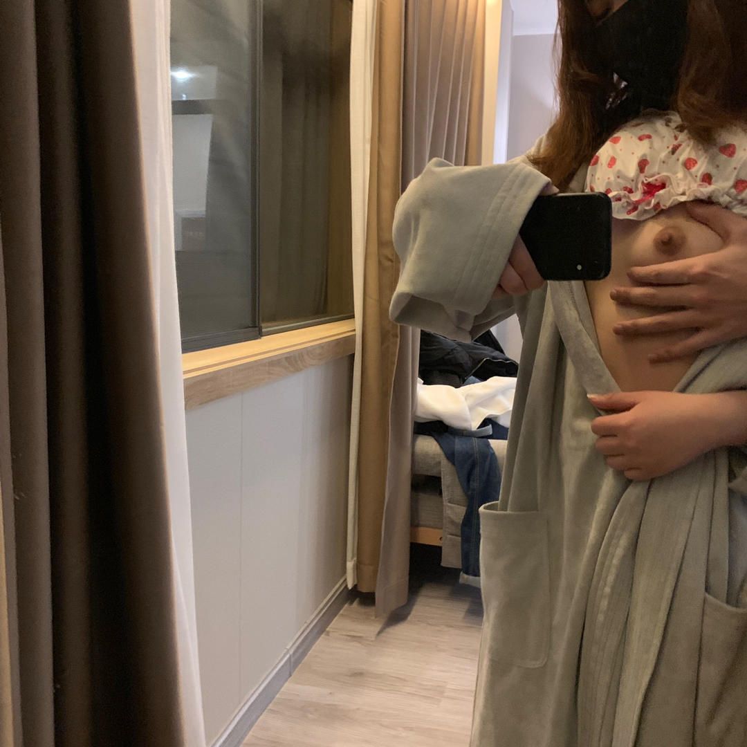 口活很不錯(cuò)的翹臀少婦