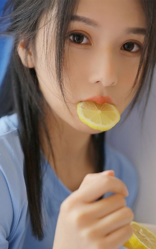 惹火美女模特撩人長(zhǎng)腿性感寫(xiě)真