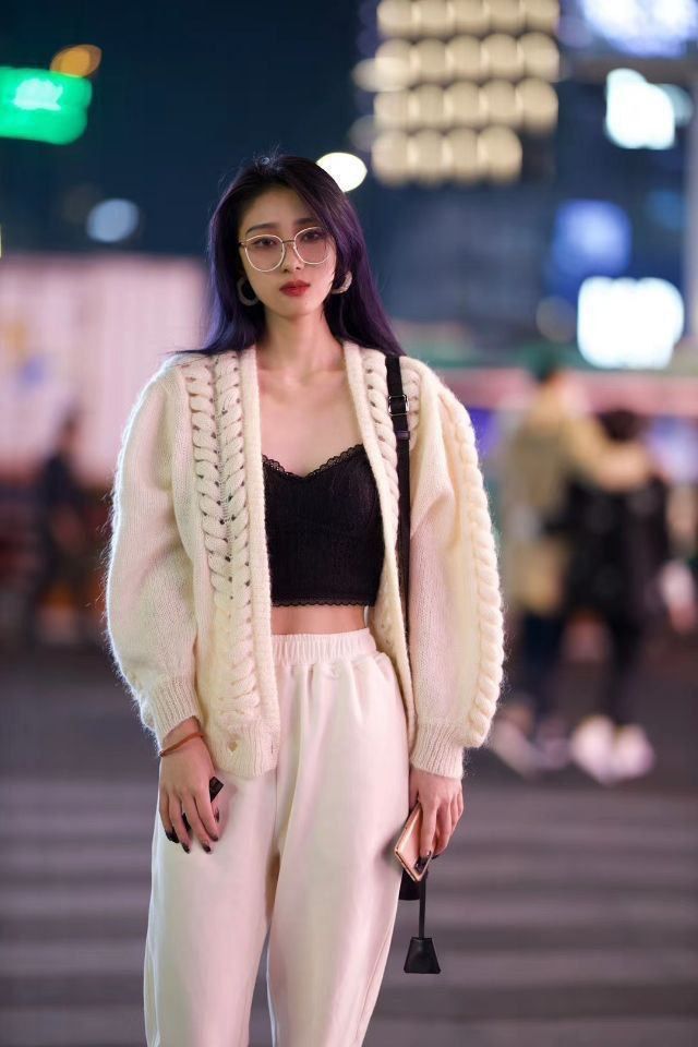 電報(bào)反差群里收集的反差婊 20231017