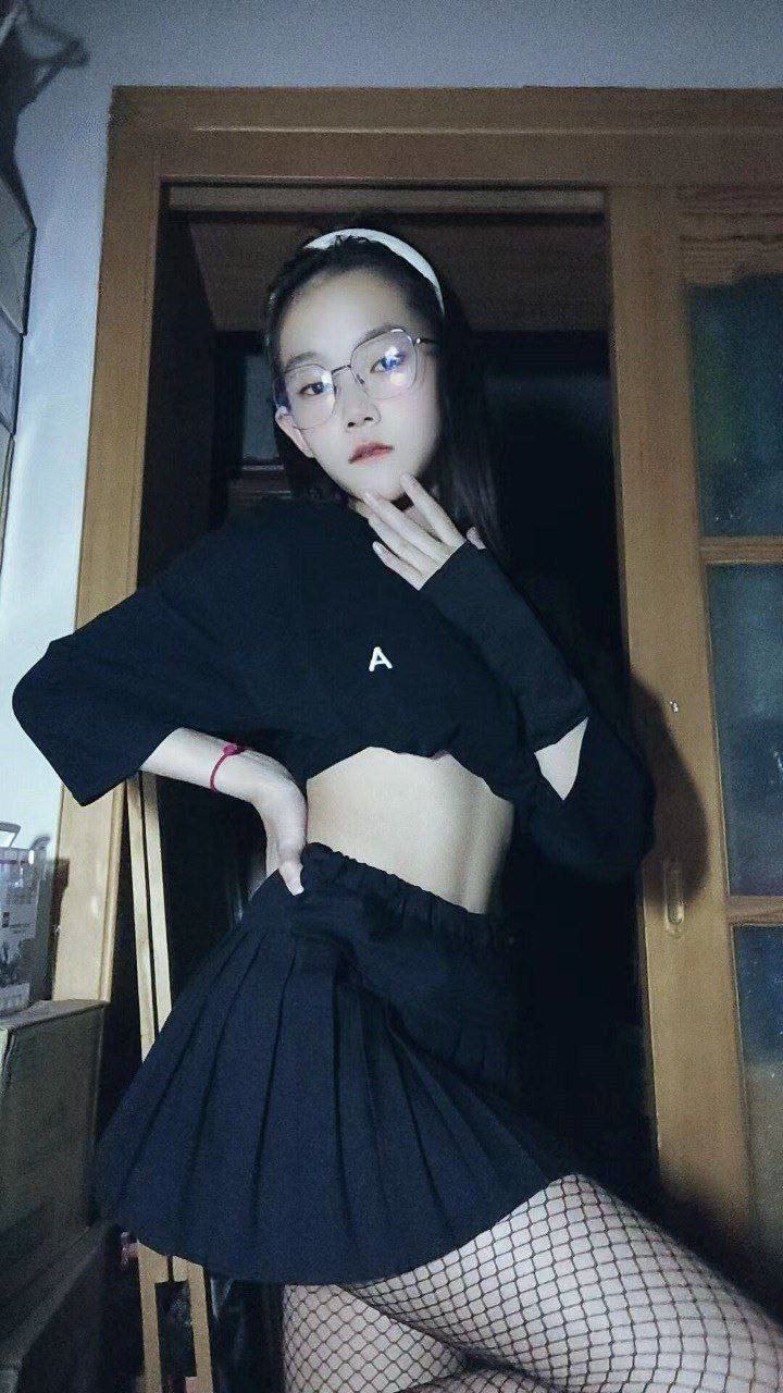 [第一期] 人前人后反差婊，你我的最愛