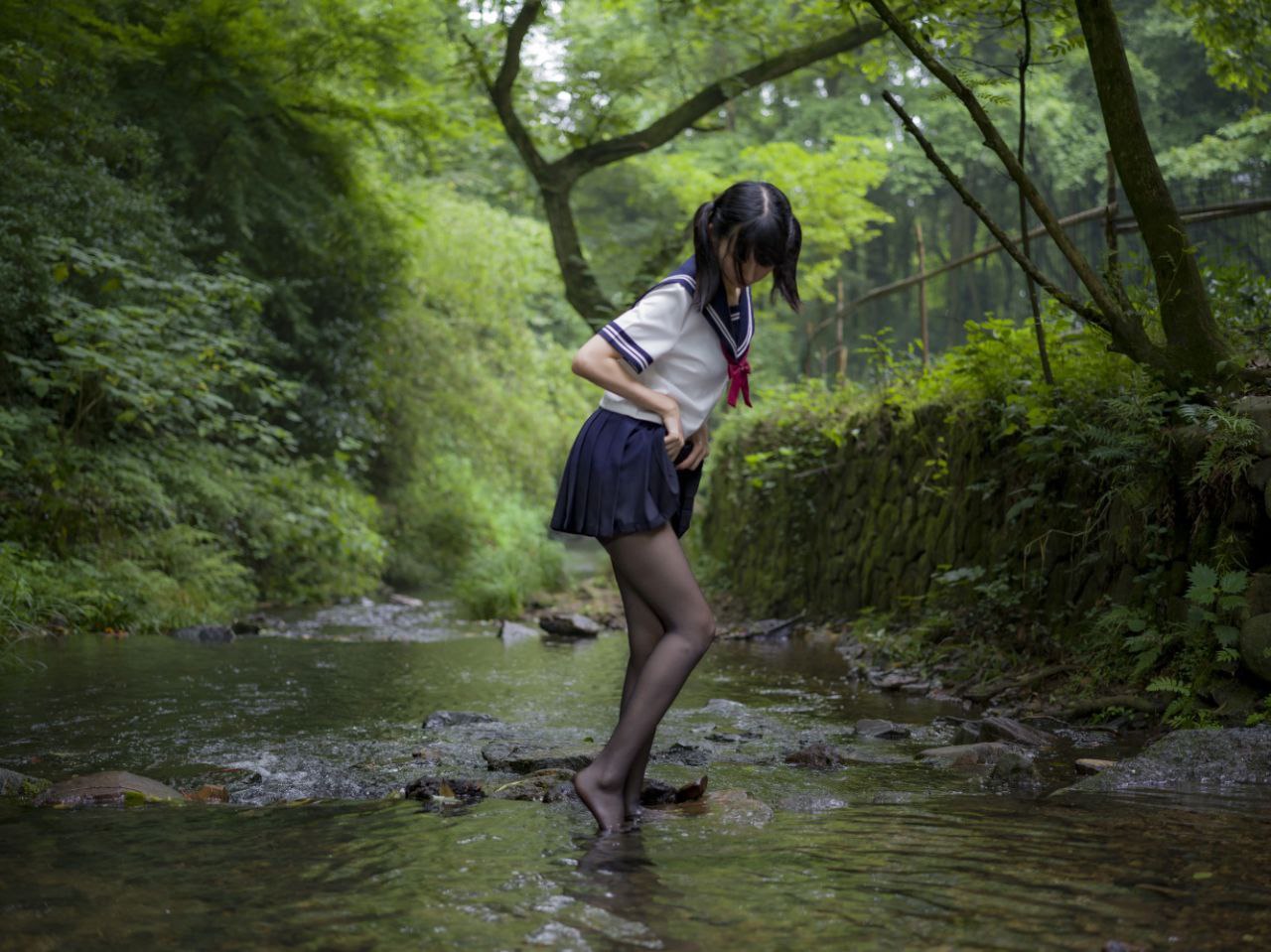 愛(ài)的絲足美腿 20231106