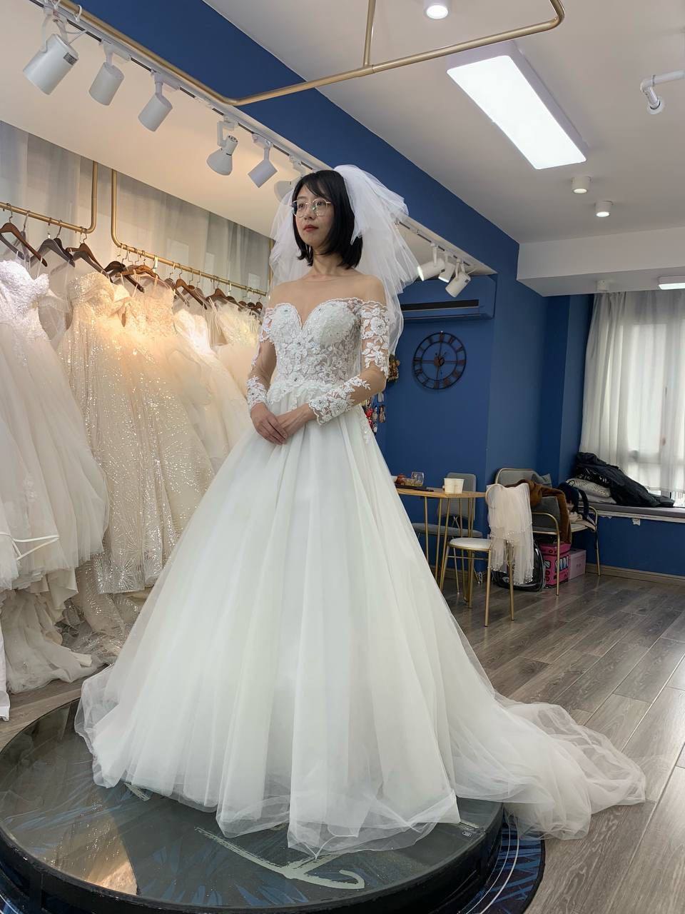 不怕反差婊有文化，就怕反差婊戴眼鏡[118P]