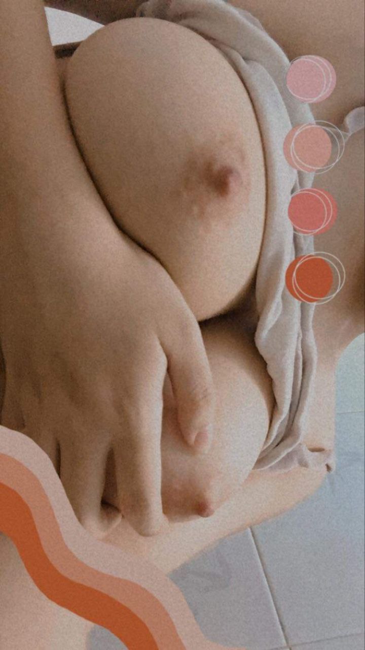 [男人的世界]亂花漸欲迷人眼 滿屏都是大咪咪[106P]