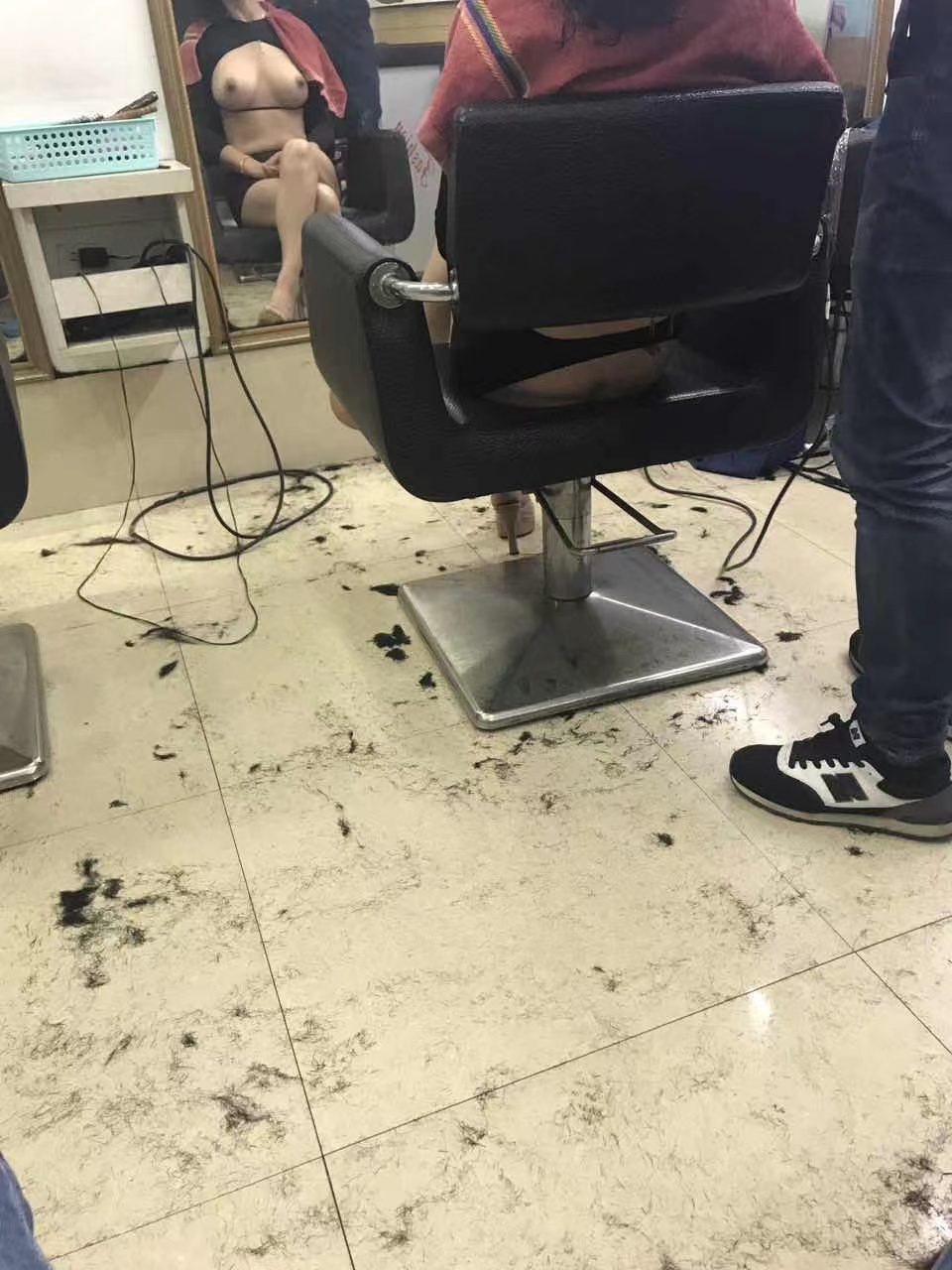 露出 人前的騷才是真的騷[80P]