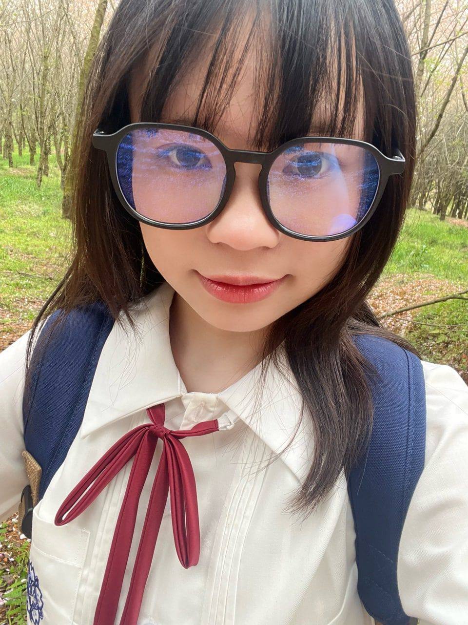 怕反差婊有文化，就怕反差婊戴眼鏡