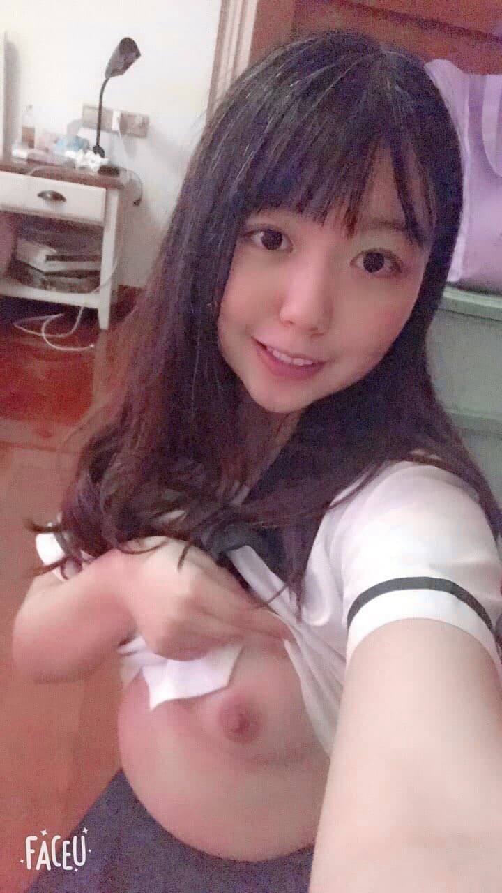 不怕反差婊有文化，就怕反差婊戴眼鏡 [118P]