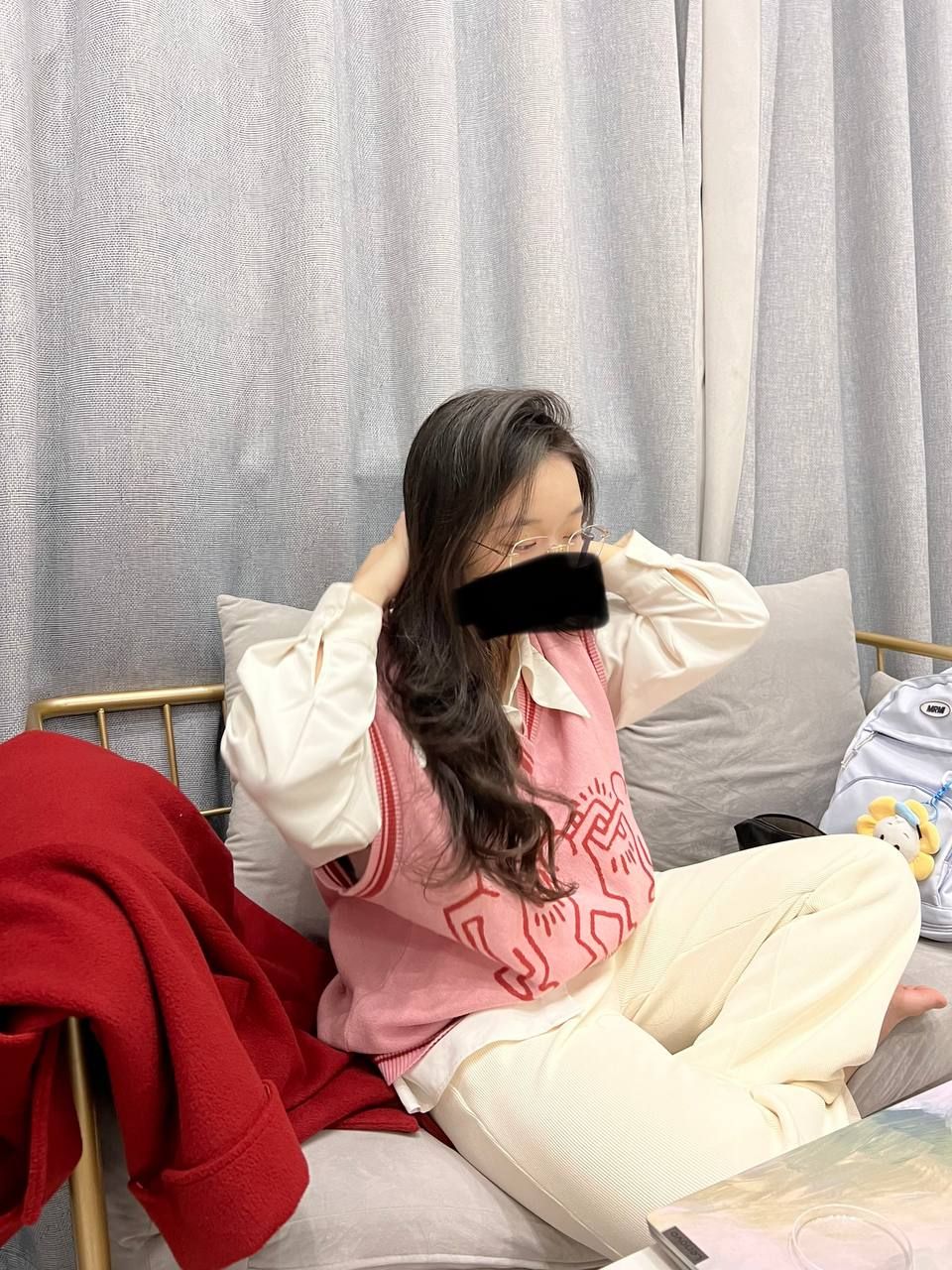 反差婊反差婊，人前人后反差懸殊，你愛我也愛 [35P]