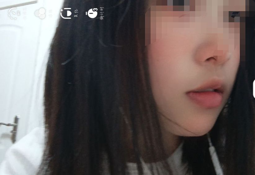反差婊反差婊，人前人后反差懸殊，你愛我也愛 [35P]