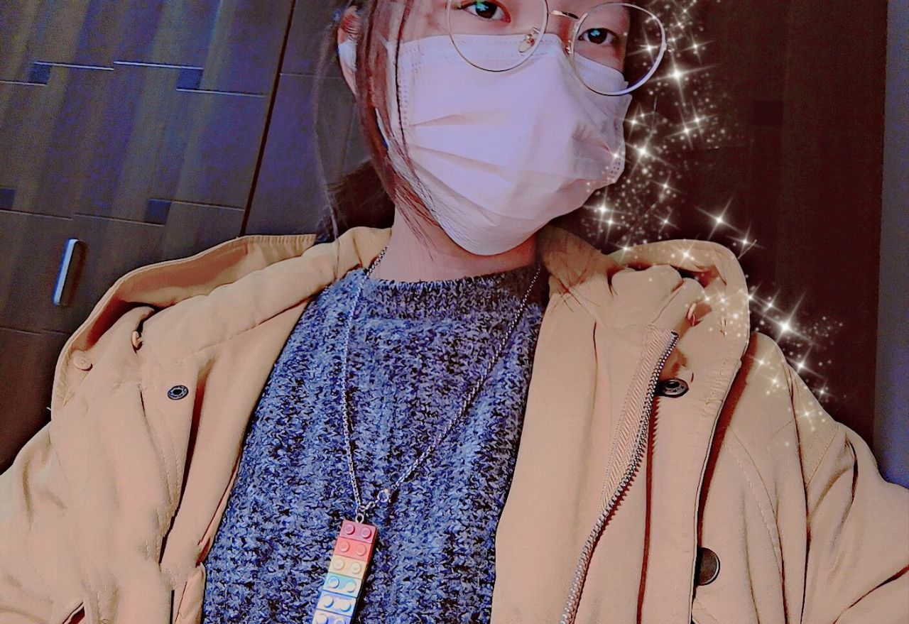 反差婊反差婊，人前人后反差懸殊，你愛我也愛 [35P]