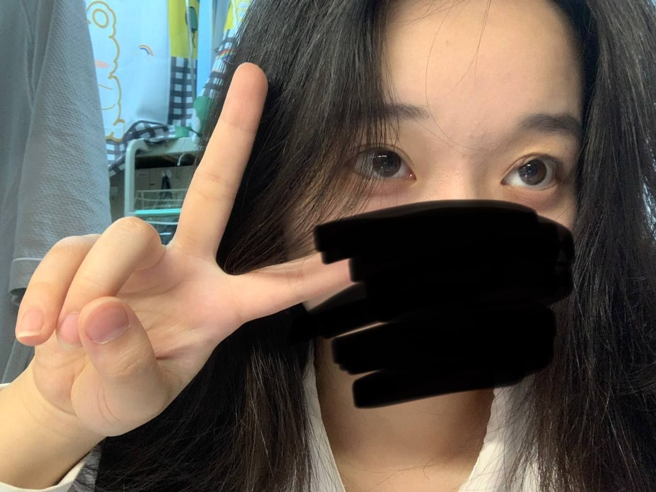 反差婊反差婊，人前人后反差懸殊，你愛我也愛 [35P]