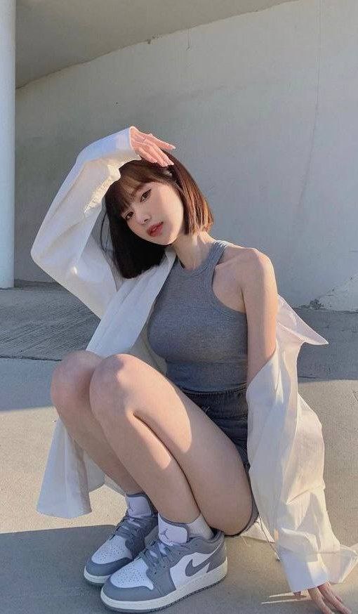 電報(bào)反差群里收集的反差婊，量大管飽，請(qǐng)君欣賞 [104P]