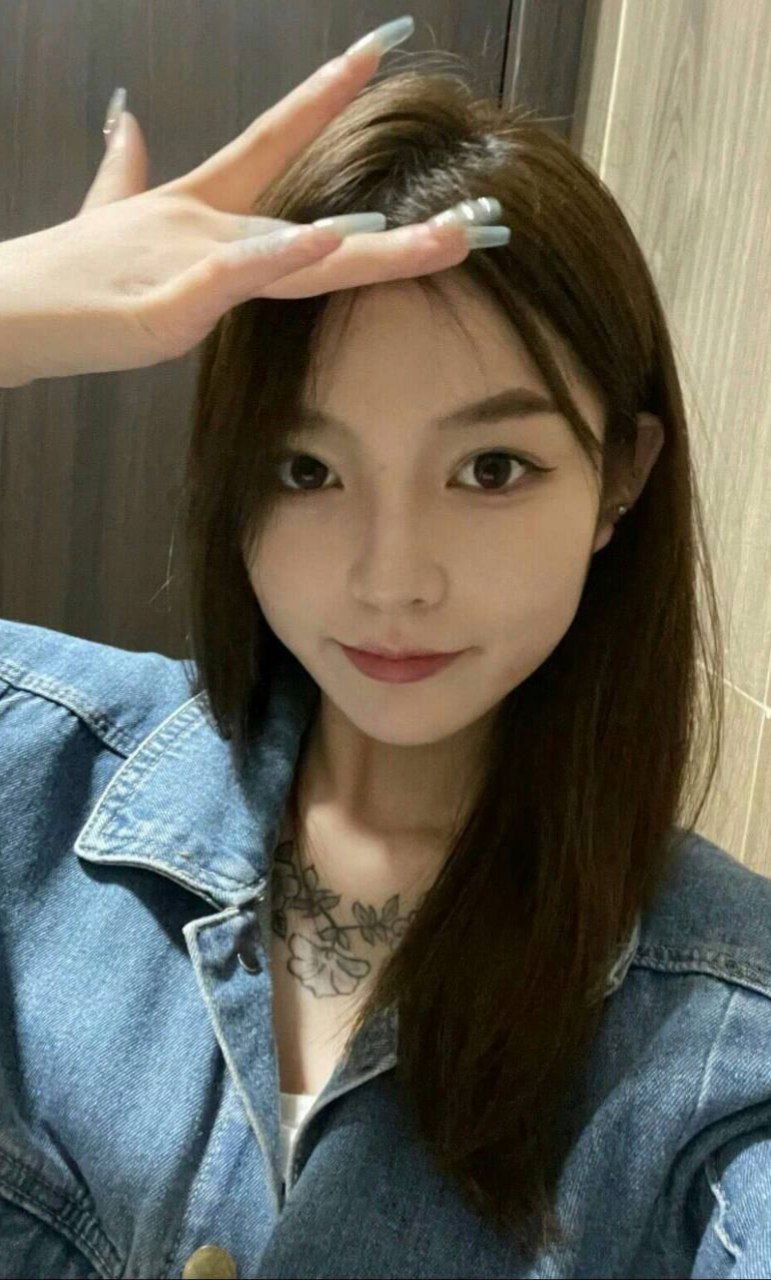 電報(bào)反差群里收集的反差婊，量大管飽，請(qǐng)君欣賞 [104P]