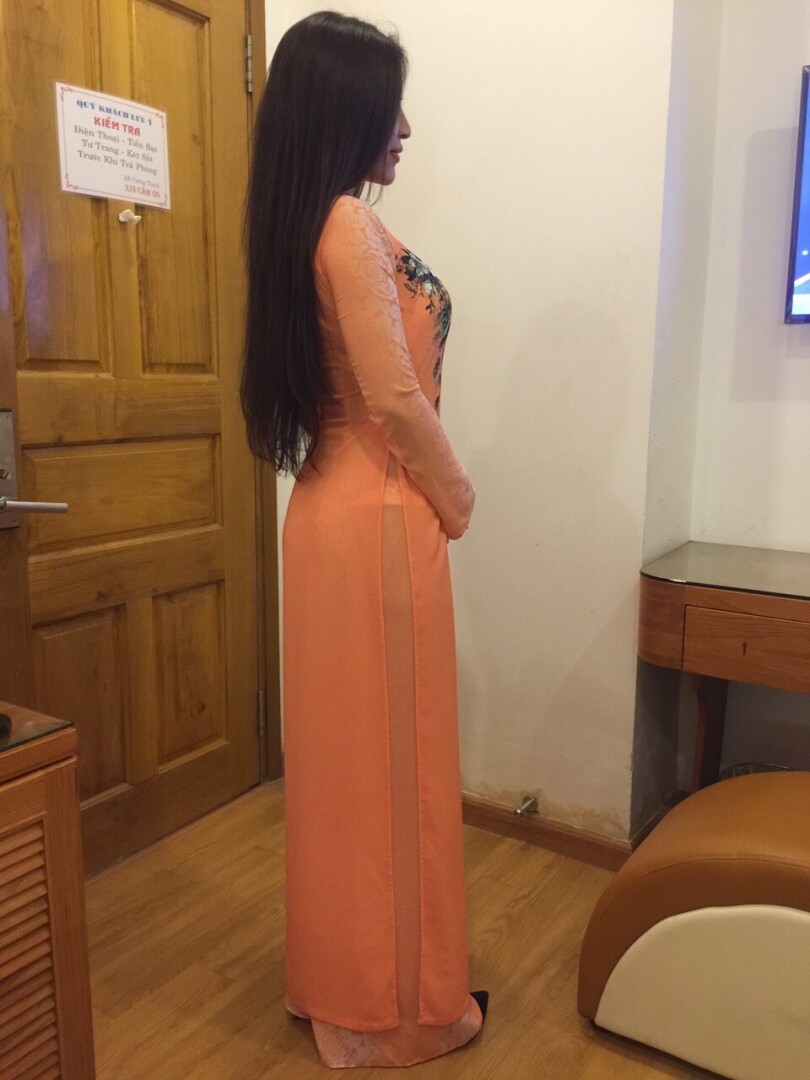 當美女為你轉(zhuǎn)身