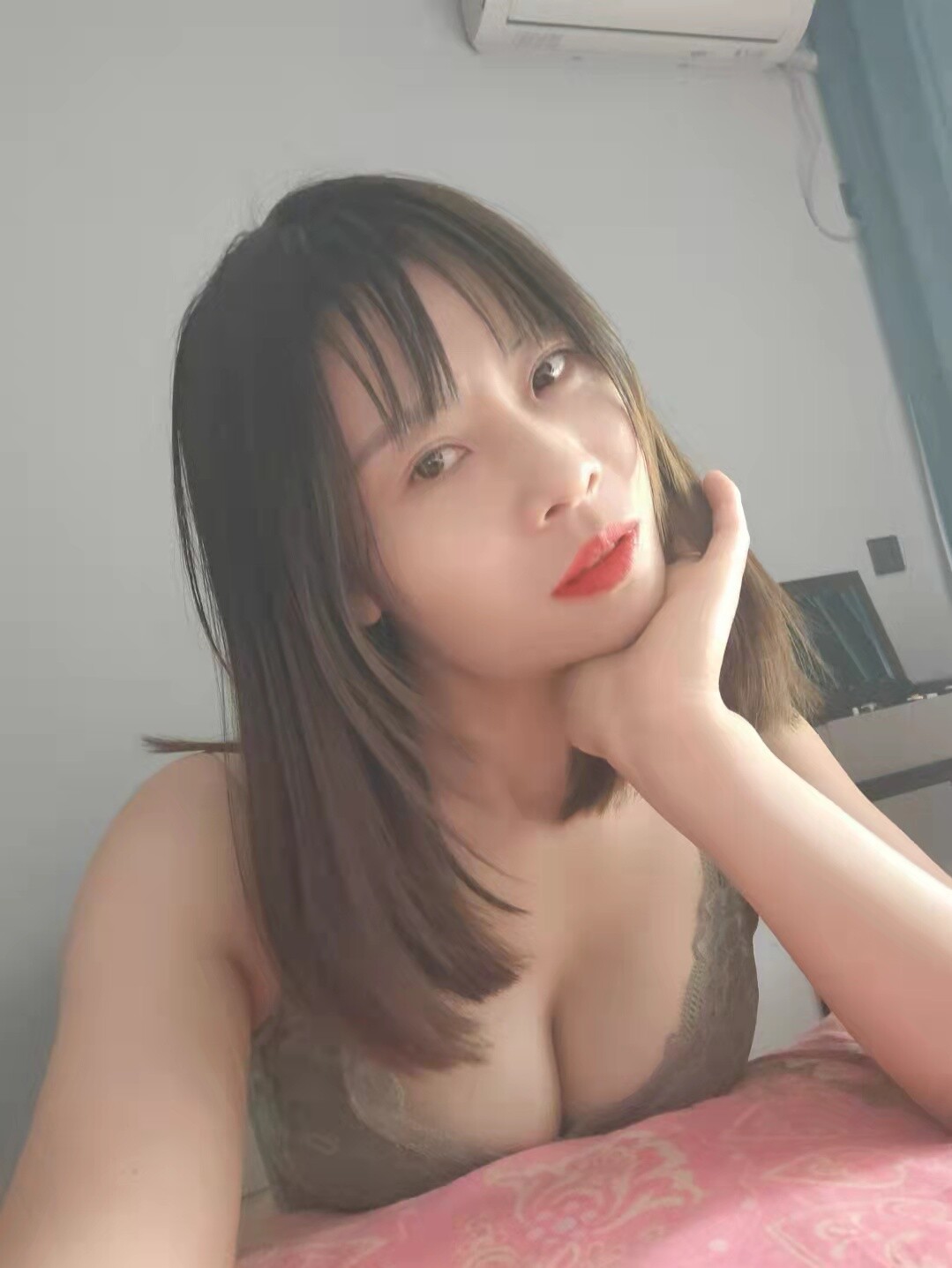 小區(qū)里的少婦[66P]