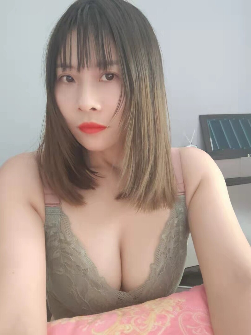 小區(qū)里的少婦[66P]