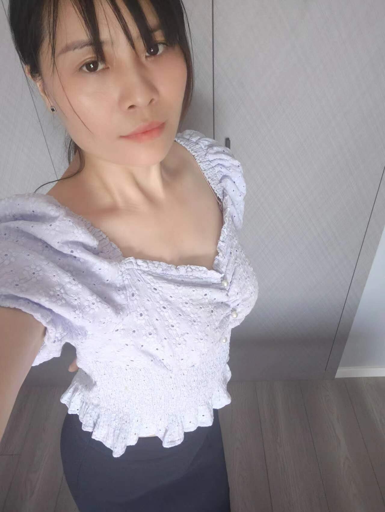 小區(qū)里的少婦[66P]