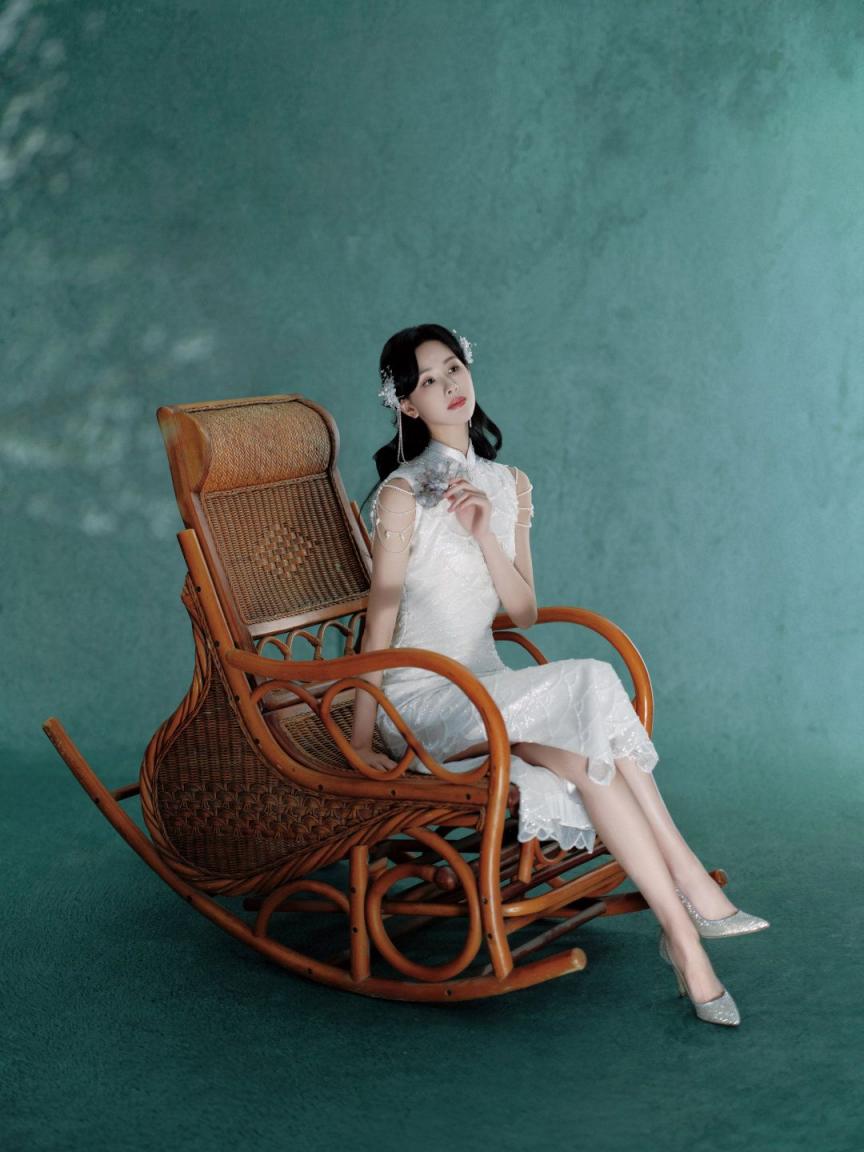 與眾不同的氣質(zhì)女神[28P]