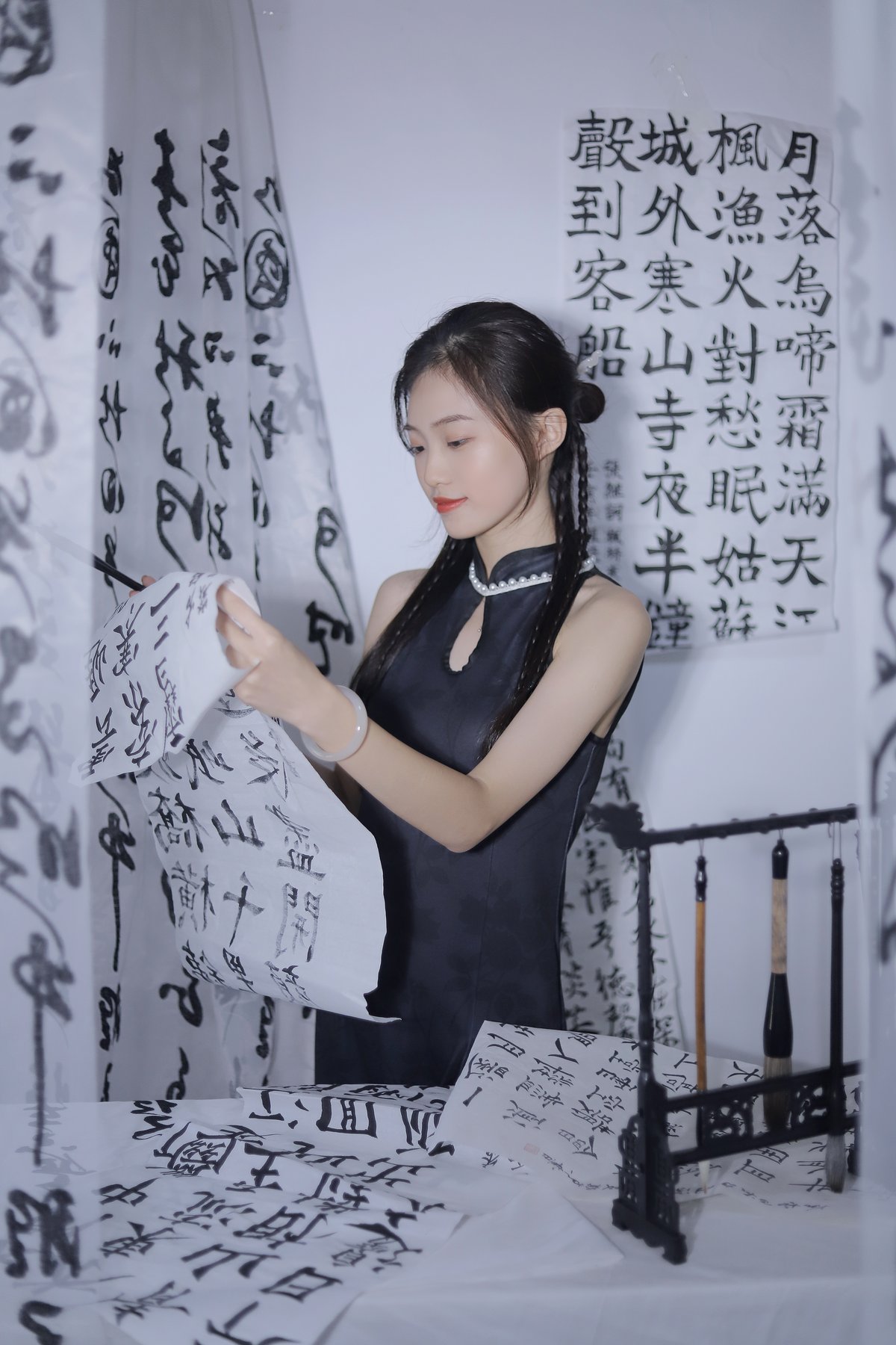 素人［28P］