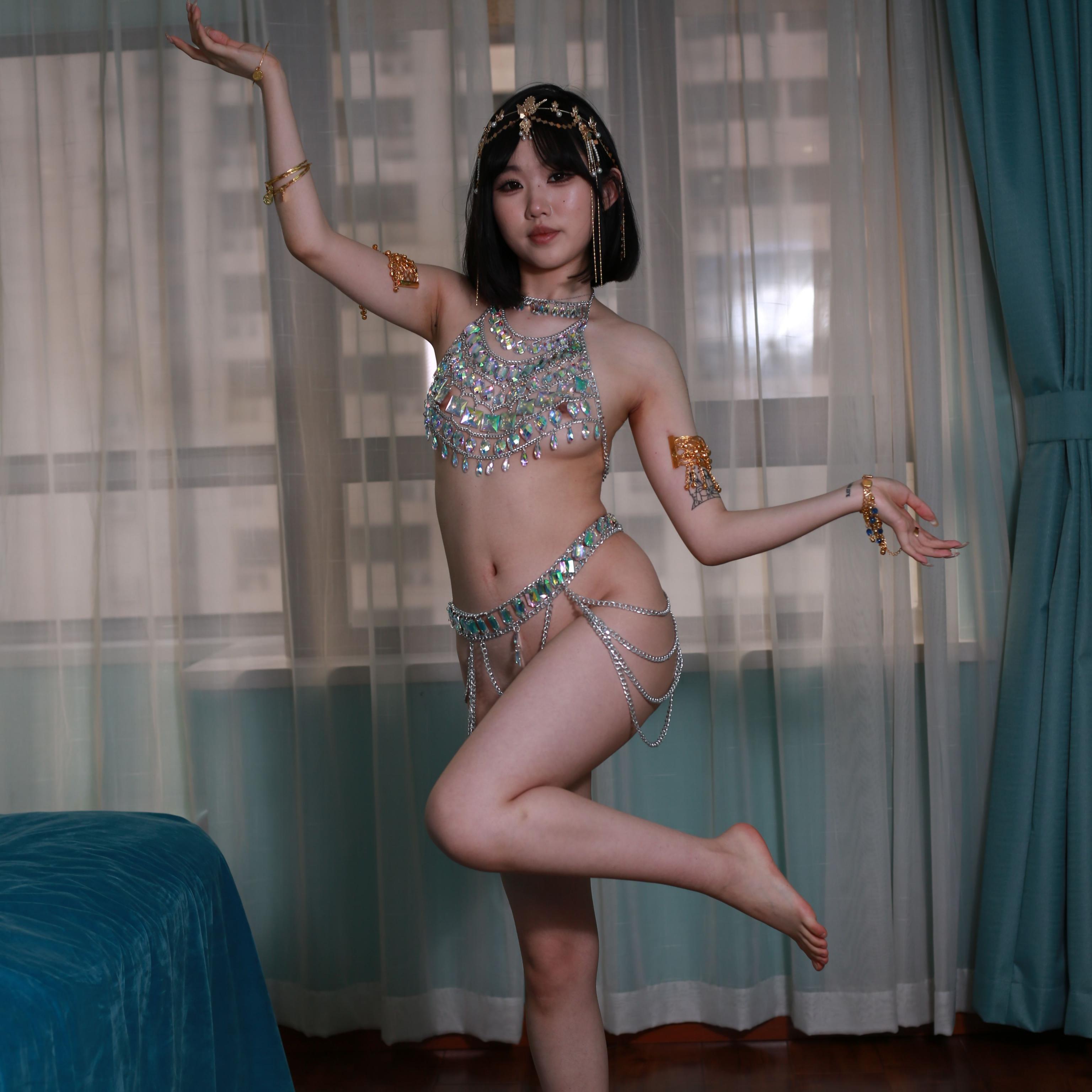 體態(tài)優(yōu)美曼妙多姿