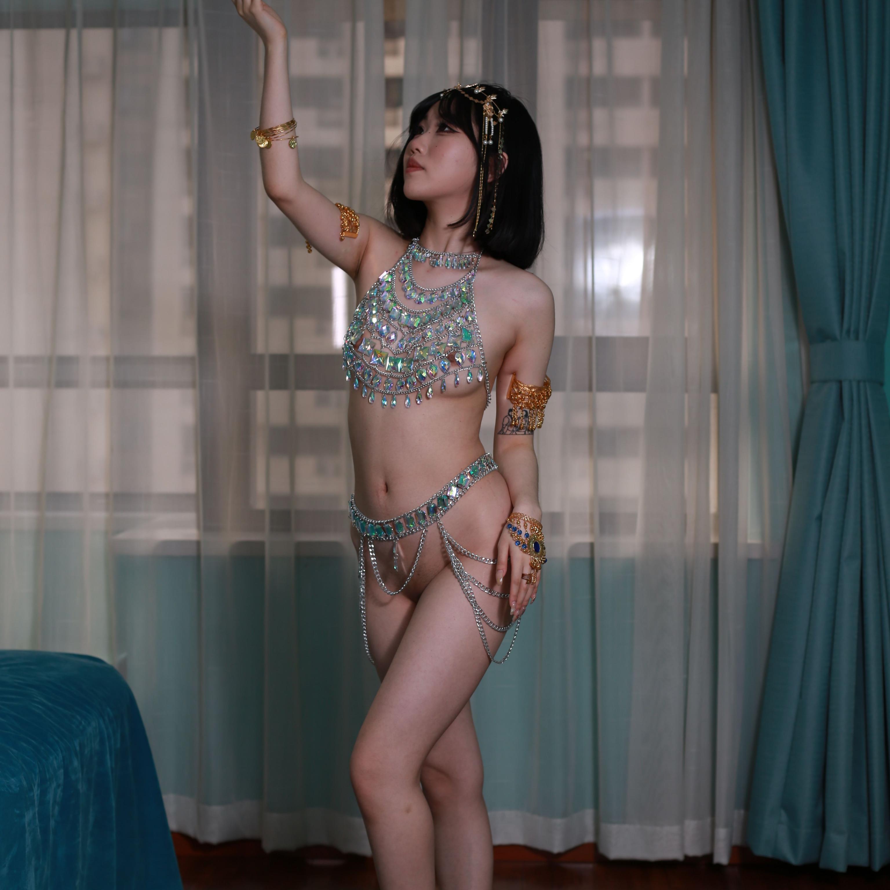 體態(tài)優(yōu)美曼妙多姿