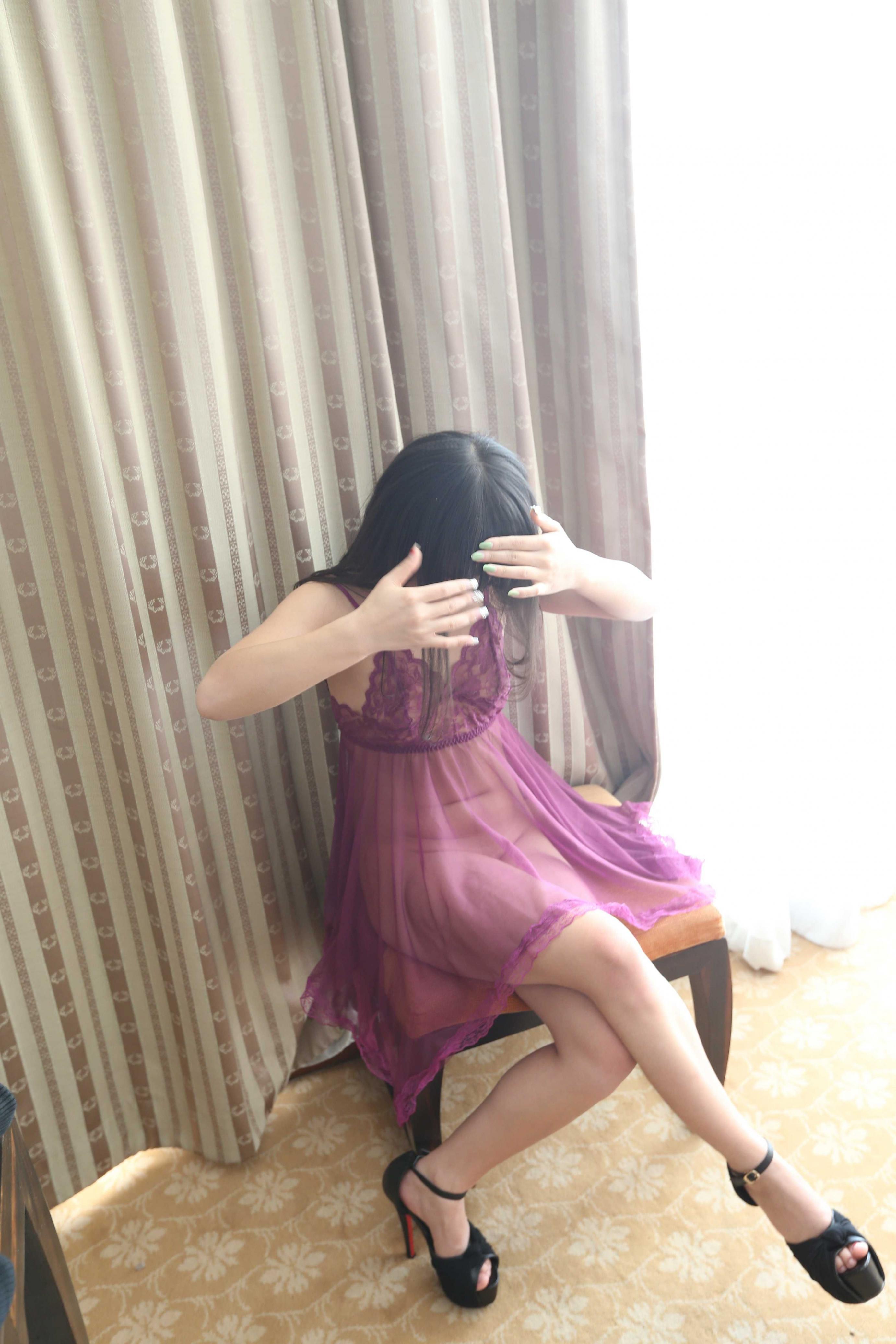 臉蛋清純的無(wú)敵小可愛(ài)