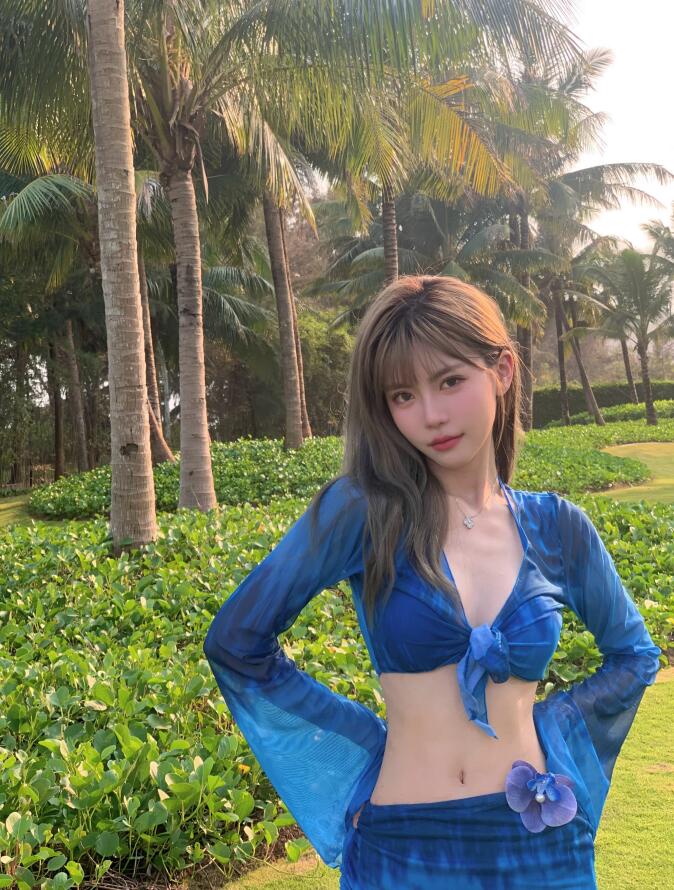周淑怡穿比基尼，秀撩人蠻腰，眼神魅惑[20P]