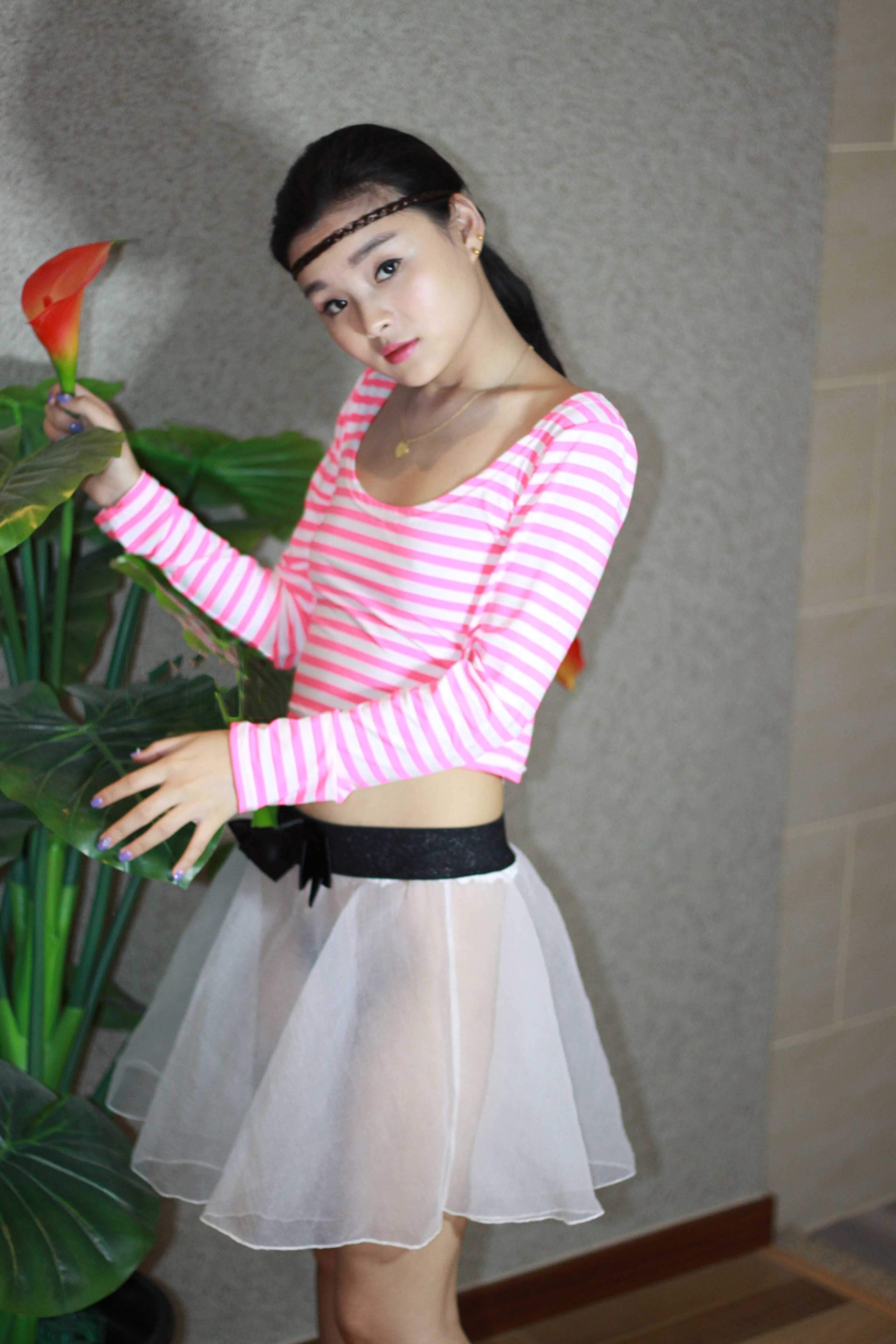 少婦還是有點(diǎn)姿色的