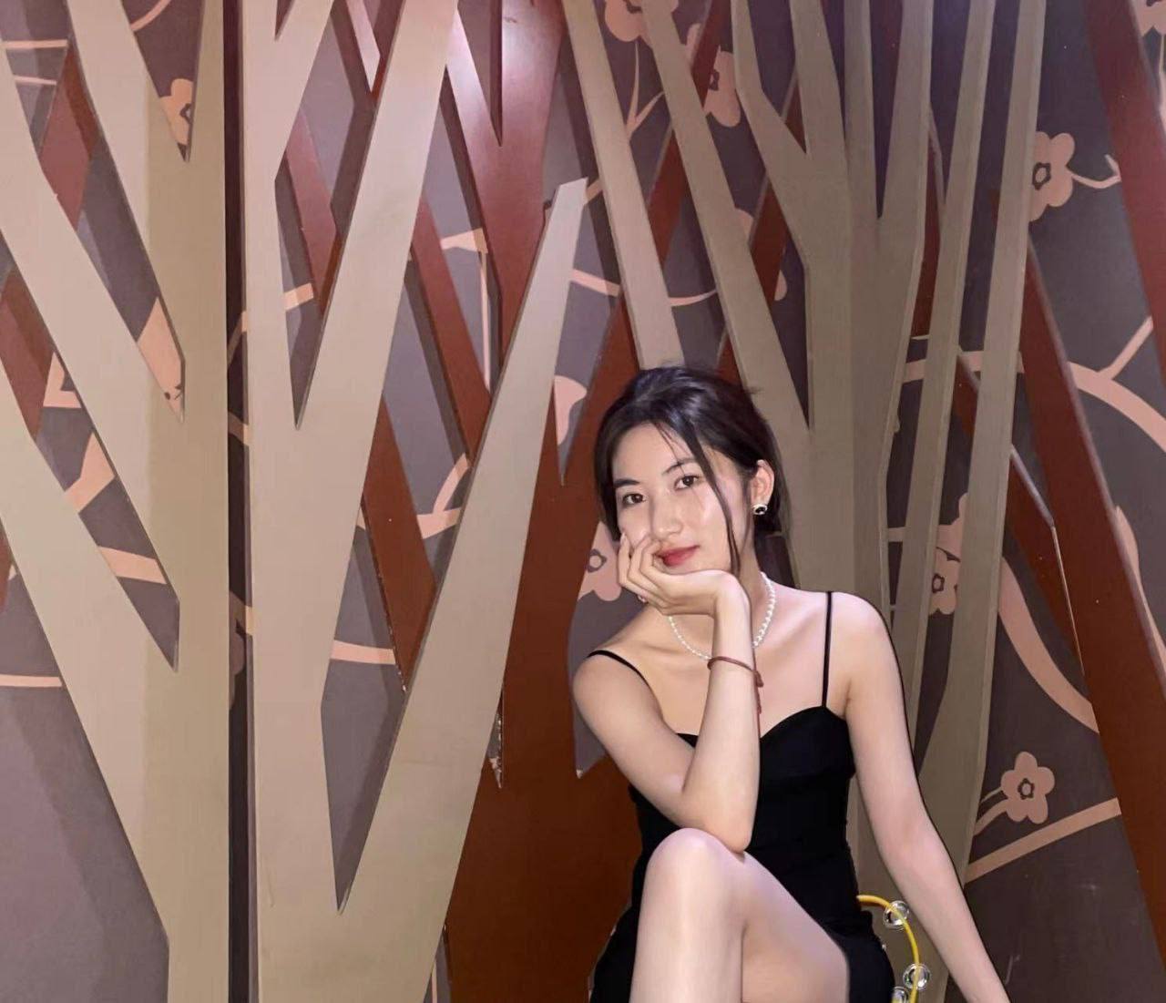 這種尤物女友外表清純，內(nèi)心發(fā)騷