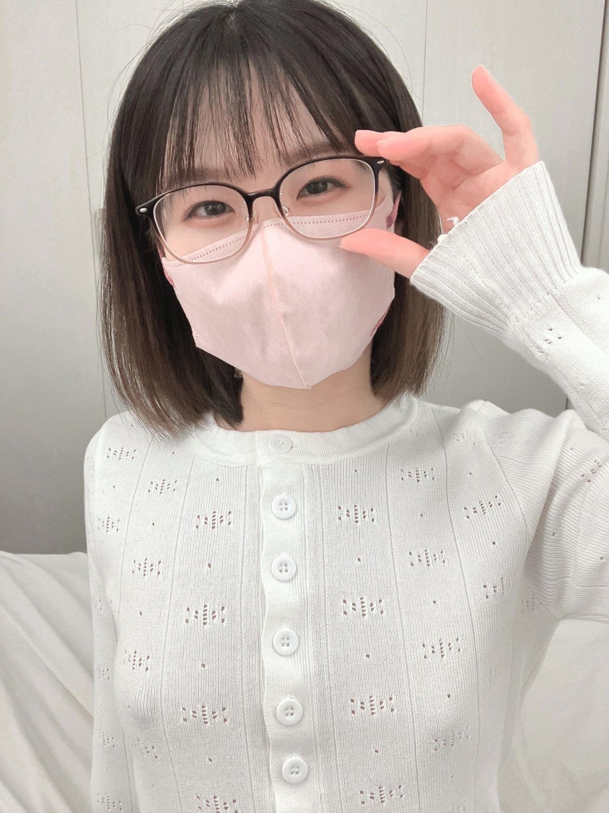 日式女孩不愛穿內(nèi)衣