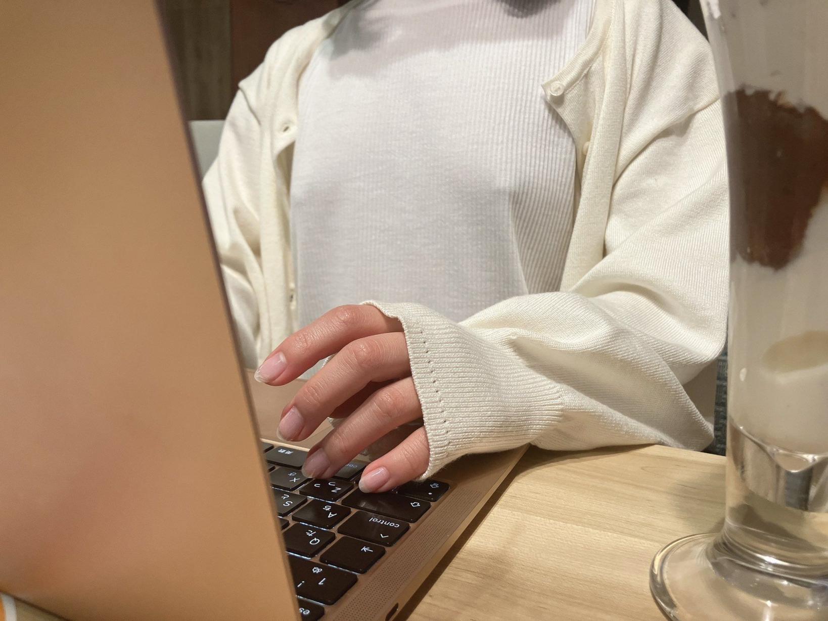 日式女孩不愛穿內(nèi)衣