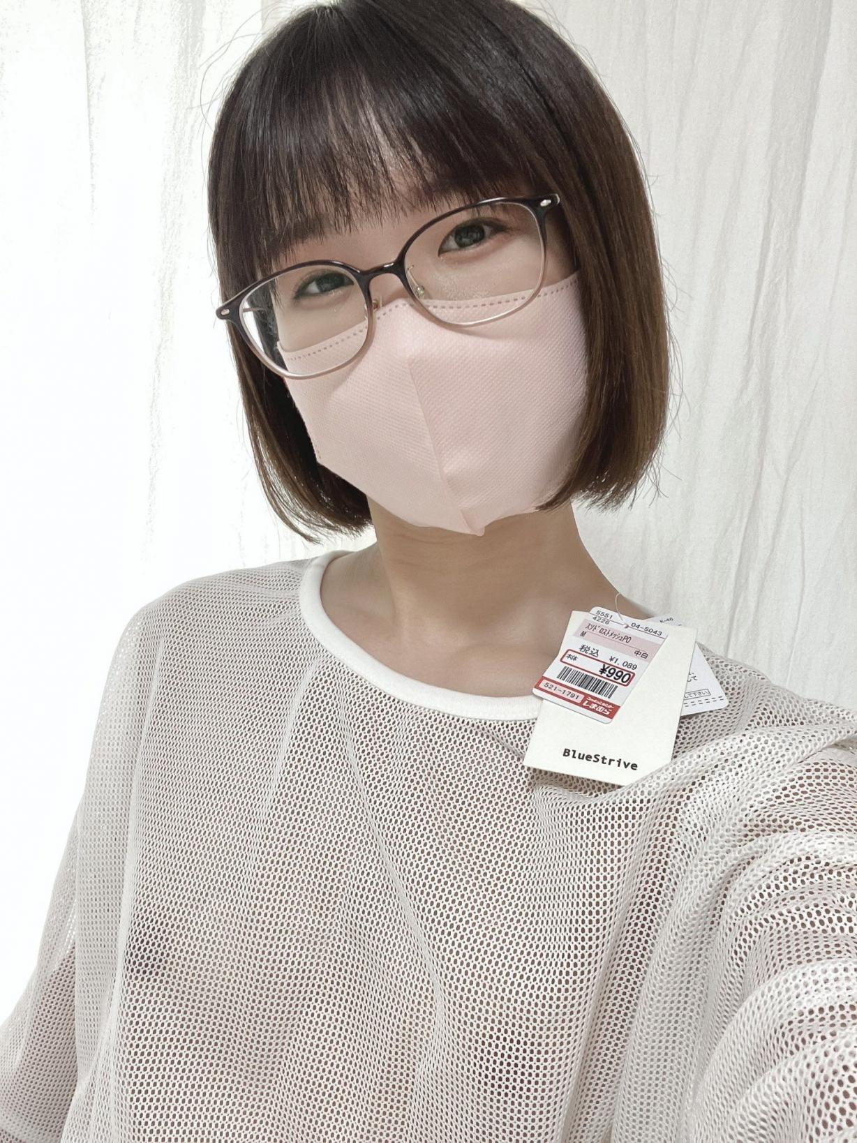 日式女孩不愛(ài)穿內(nèi)衣