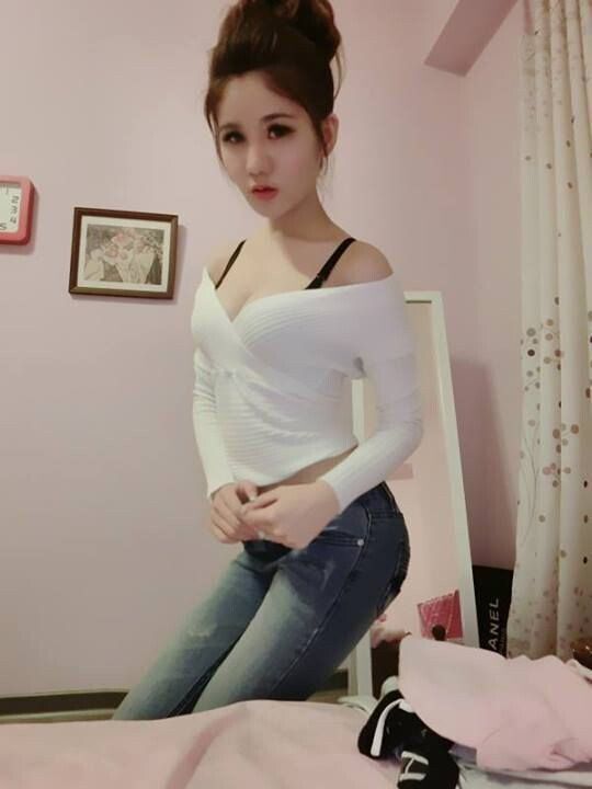 風騷的妹子氣質(zhì)更加迷人