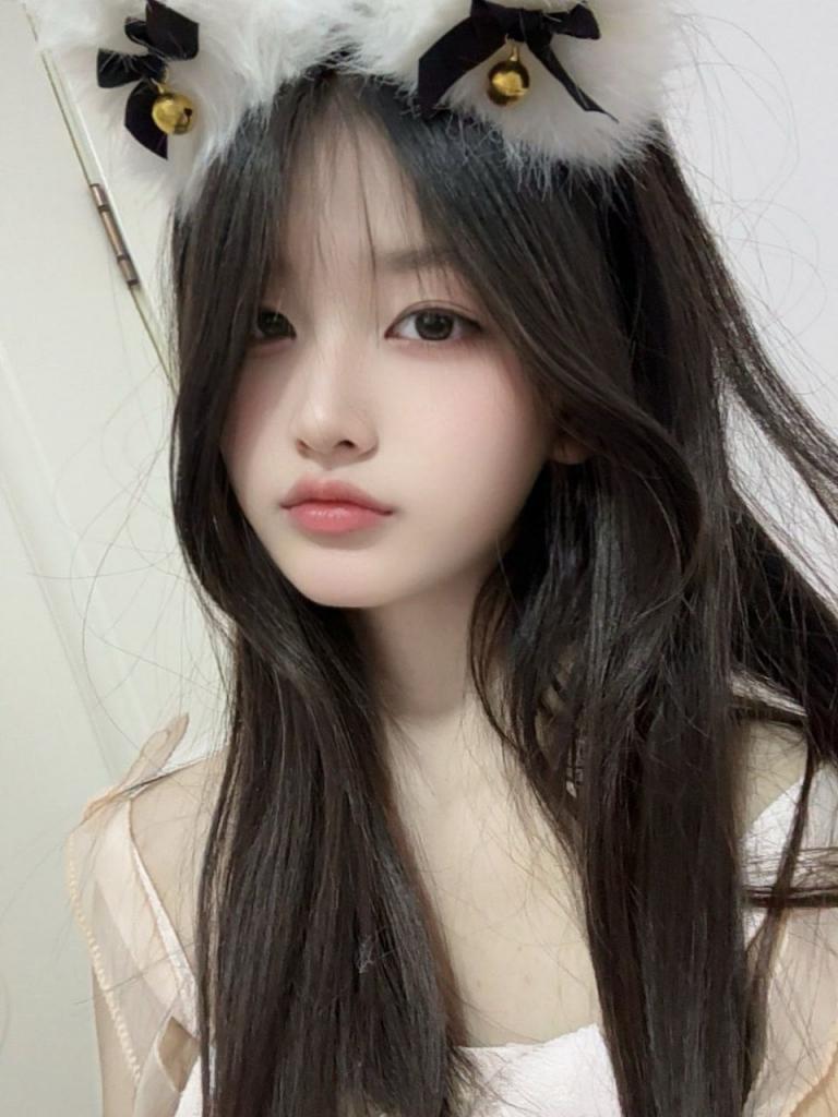 眼若秋水，顧盼生情。[100P]