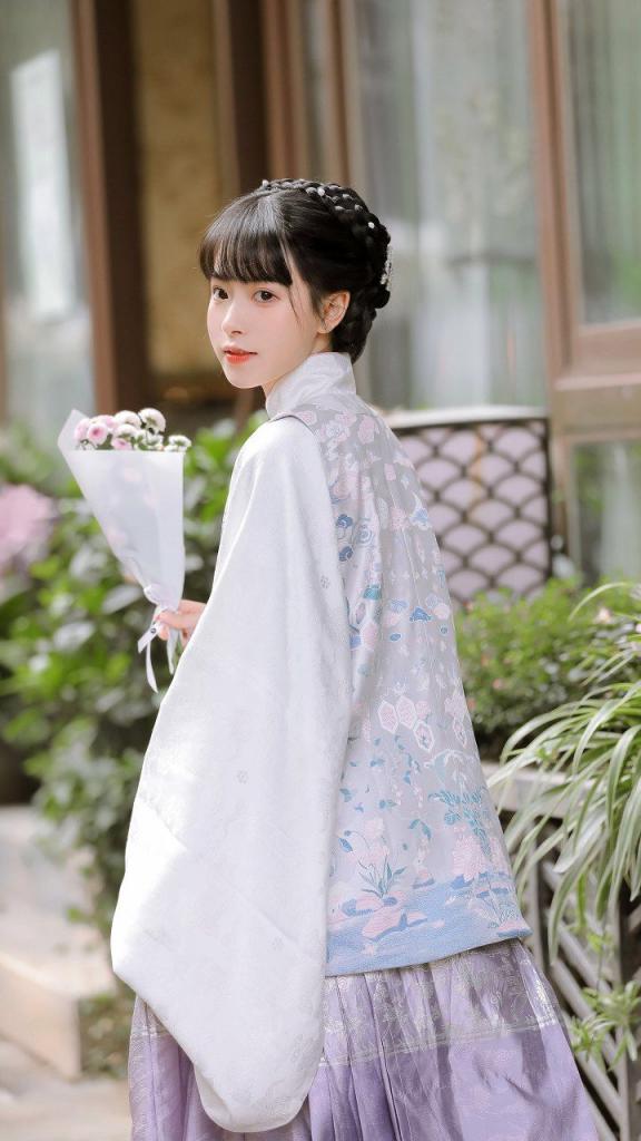 會(huì)玩Cosplay的美女[20P]