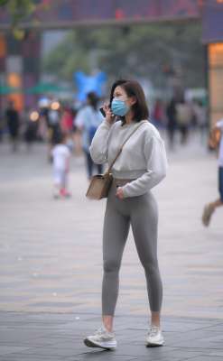 小妖精，你好緊?。〉谝籟30P]