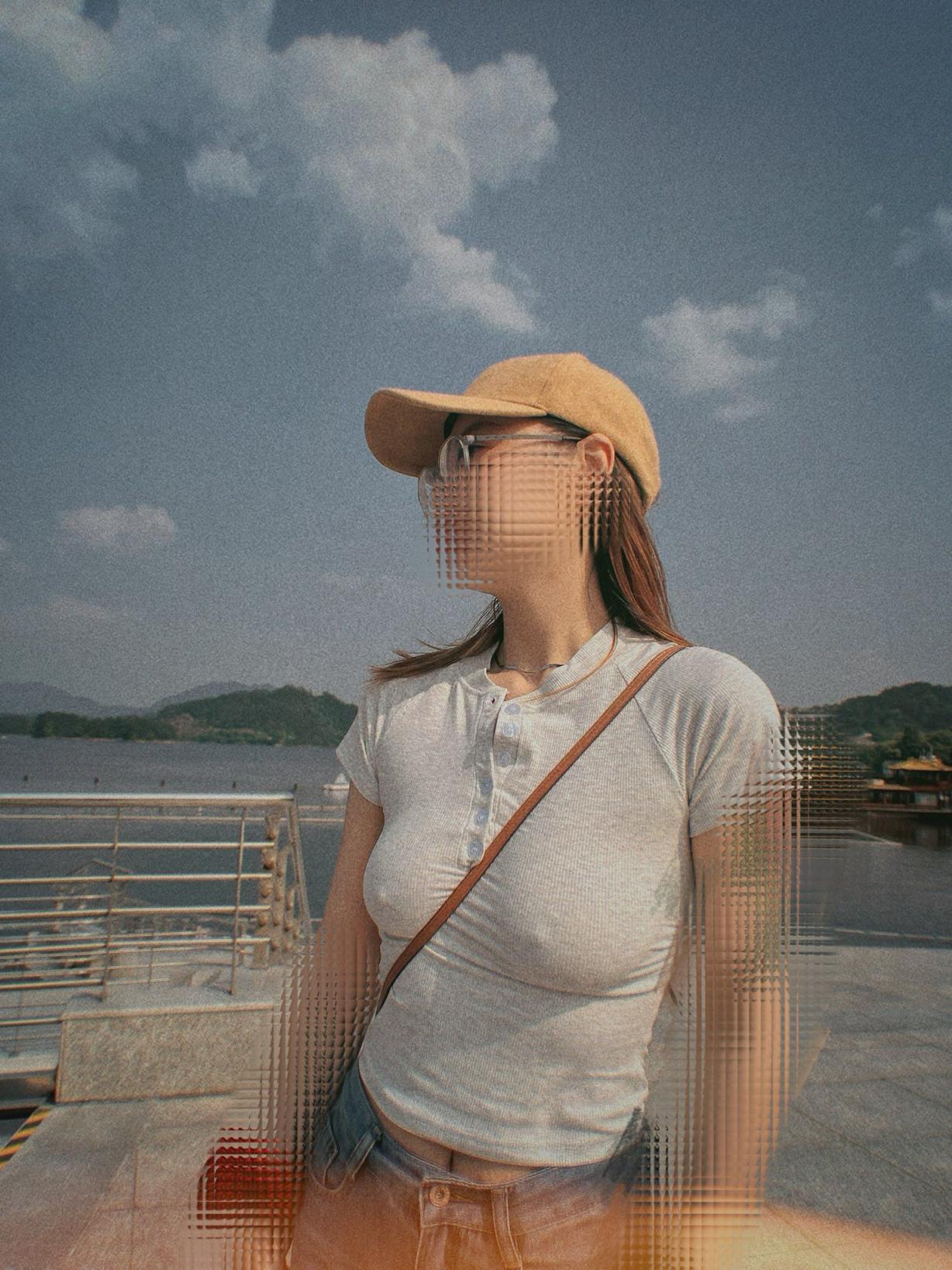 春若花開若隱若現(xiàn)奶頭[18P]