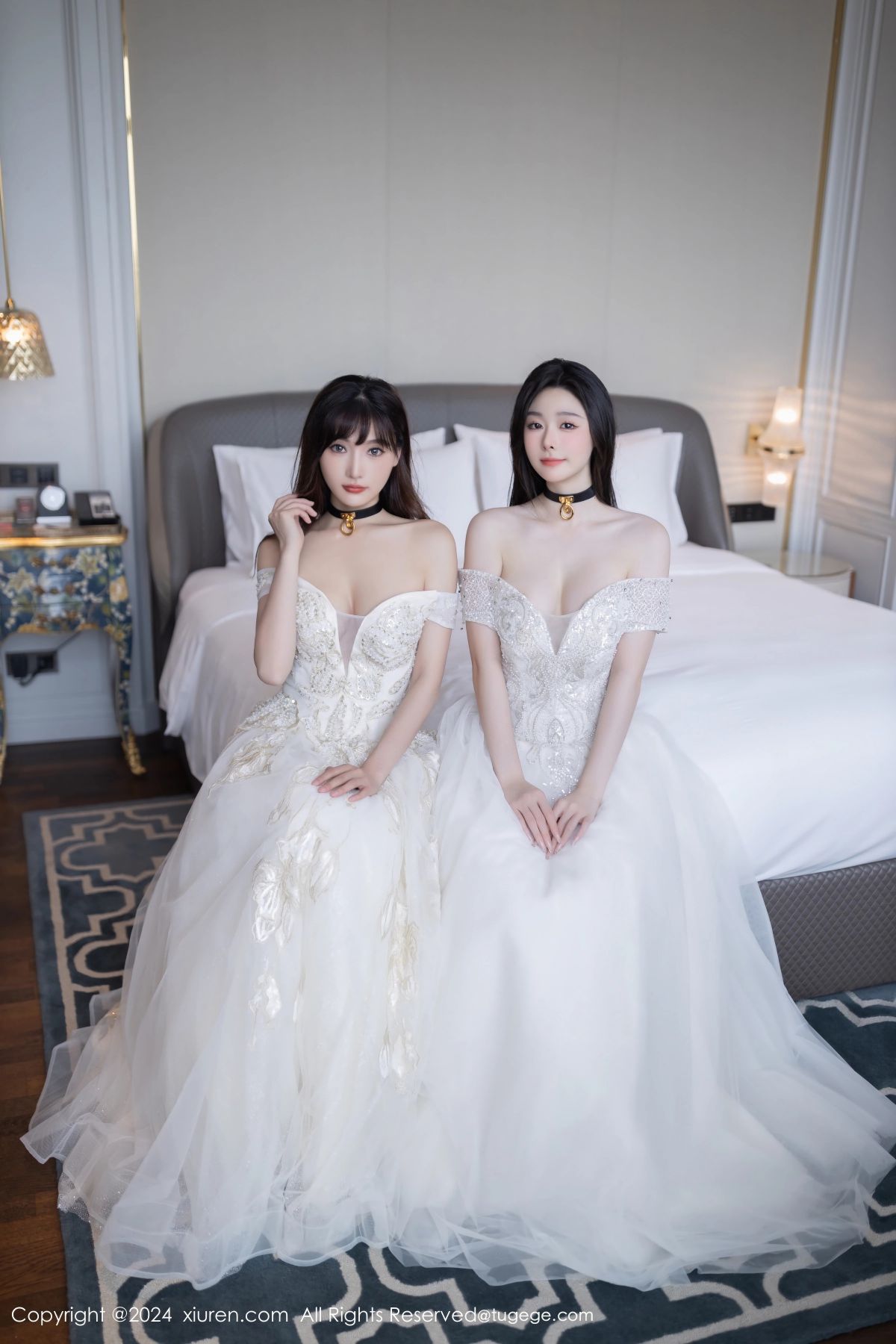 秀人網(wǎng)小逗逗X陸萱萱--蕾絲婚紗新娘百合Play肉絲磨豆腐
