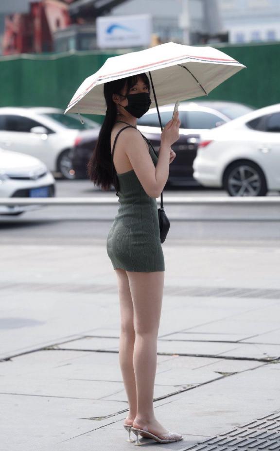 臥槽這腿，我操這腿！