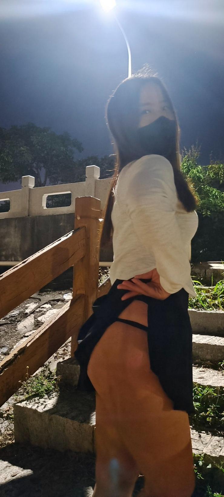 愛(ài)露出的人妻
