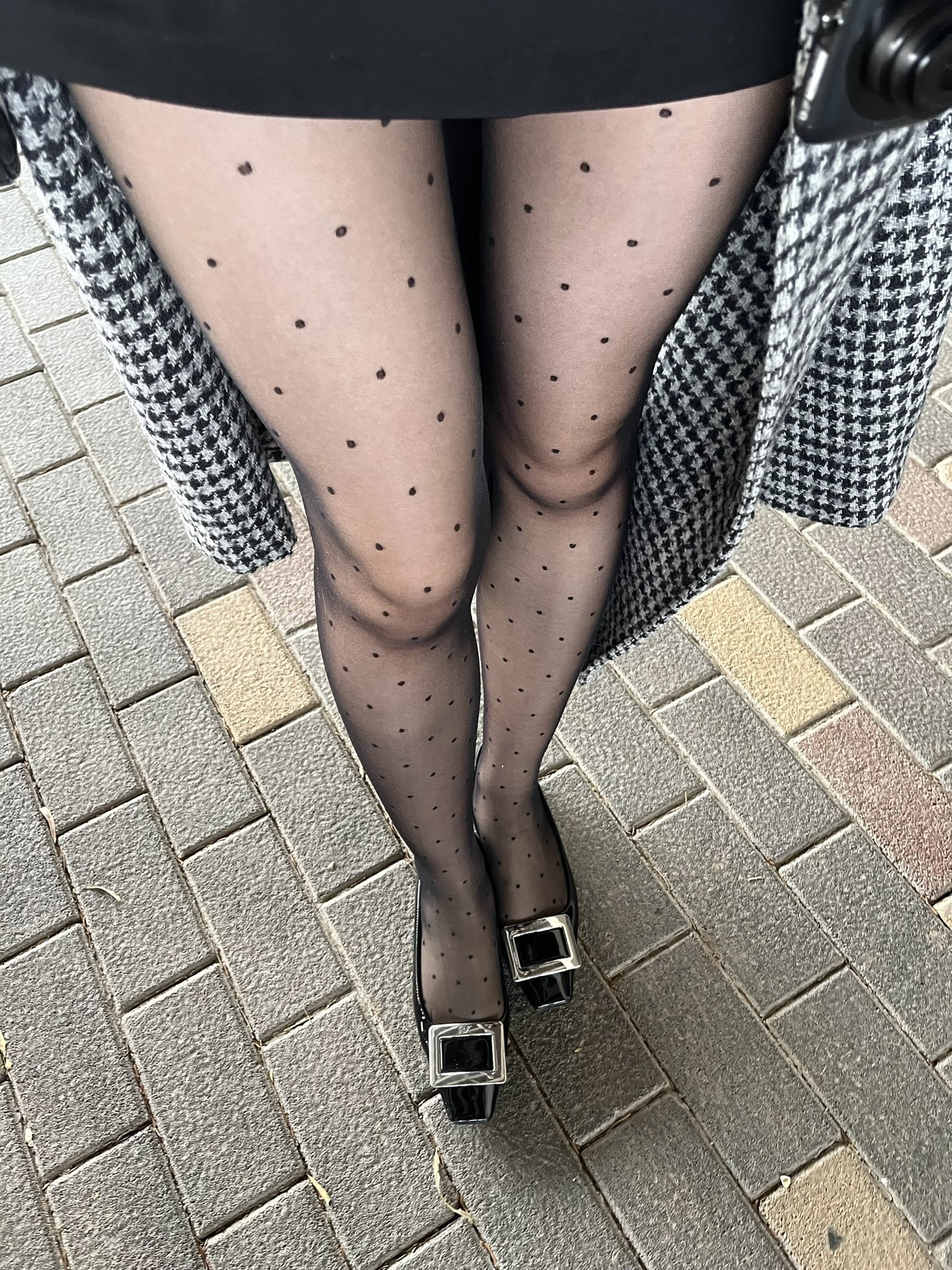 美麗的女人總是會(huì)有一雙可人的腳