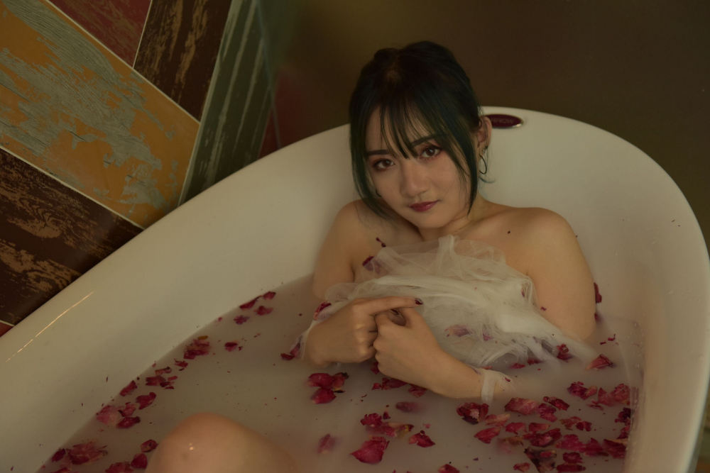 平乳良家女孩兒