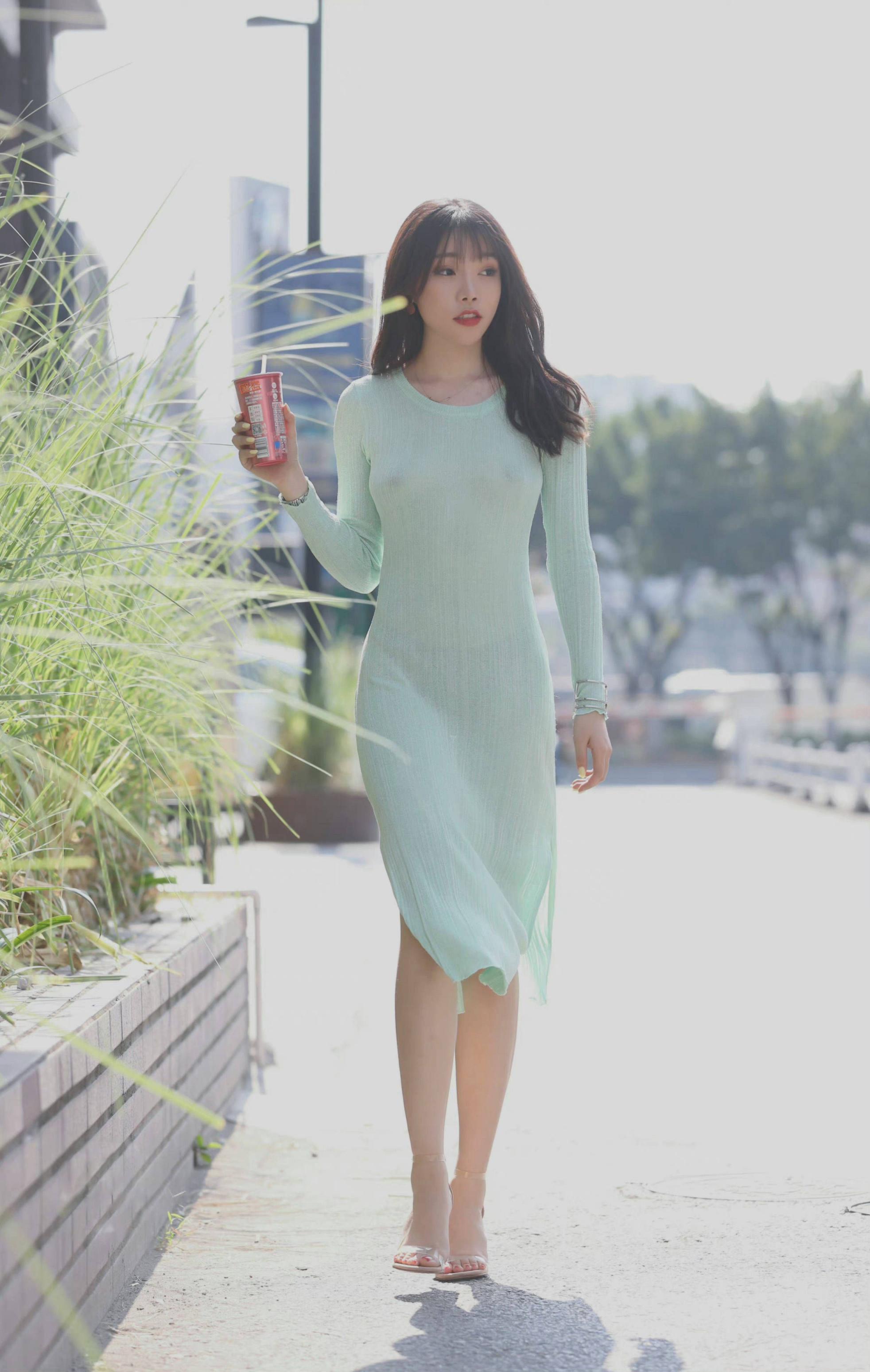 小姐姐身材真不錯(cuò)[27P]