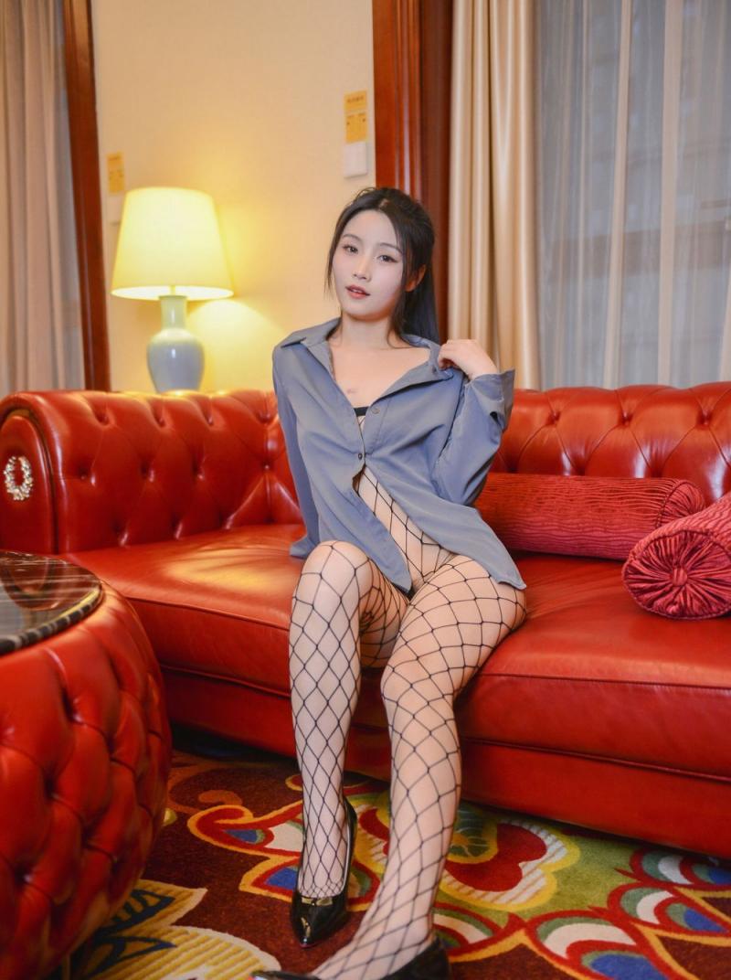 超誘人的網(wǎng)襪美少女