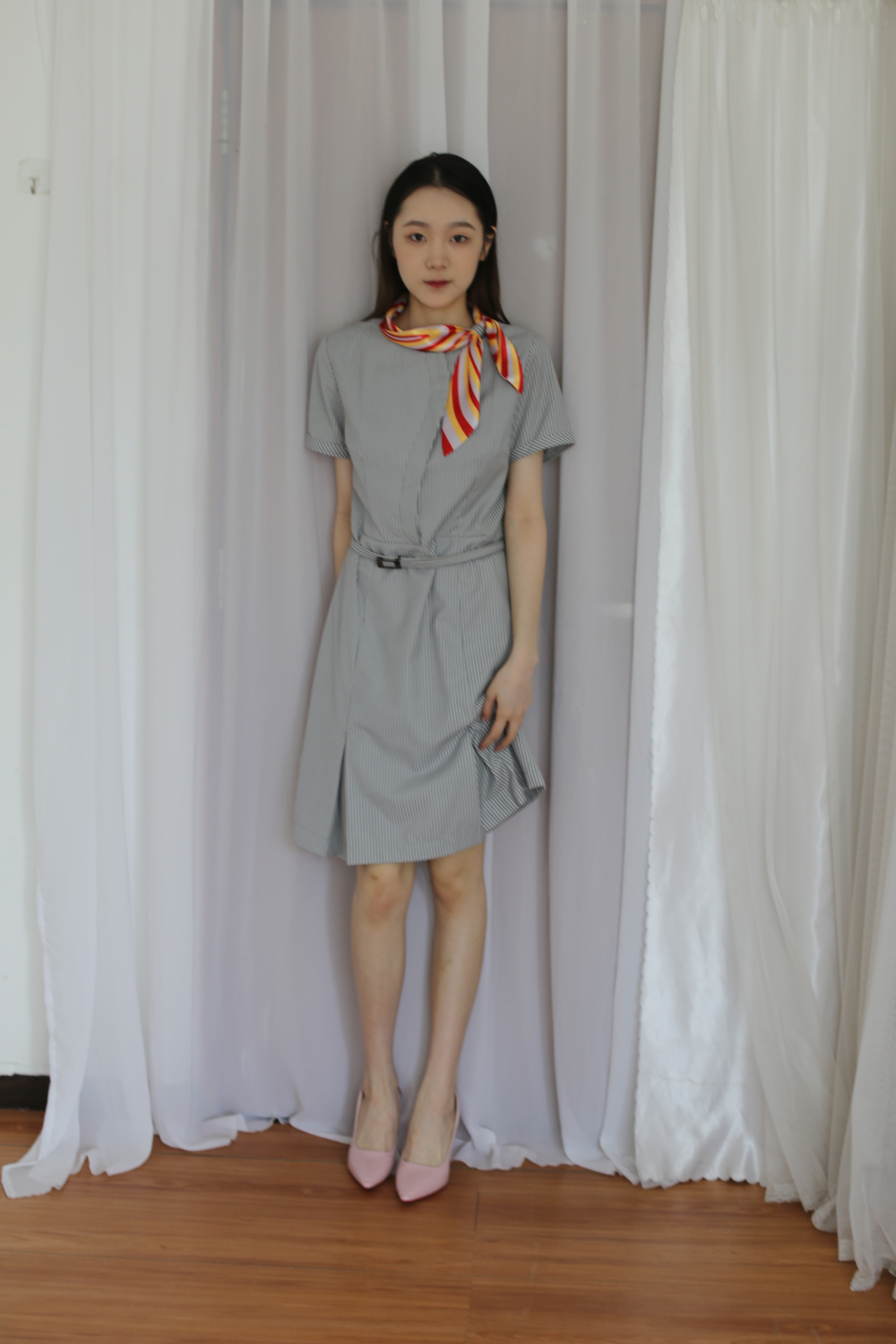 氣質(zhì)女神絕美絲襪美腿
