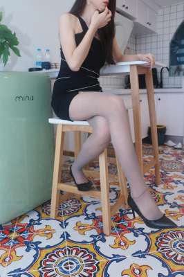 這灰絲看起來真舒服誘人